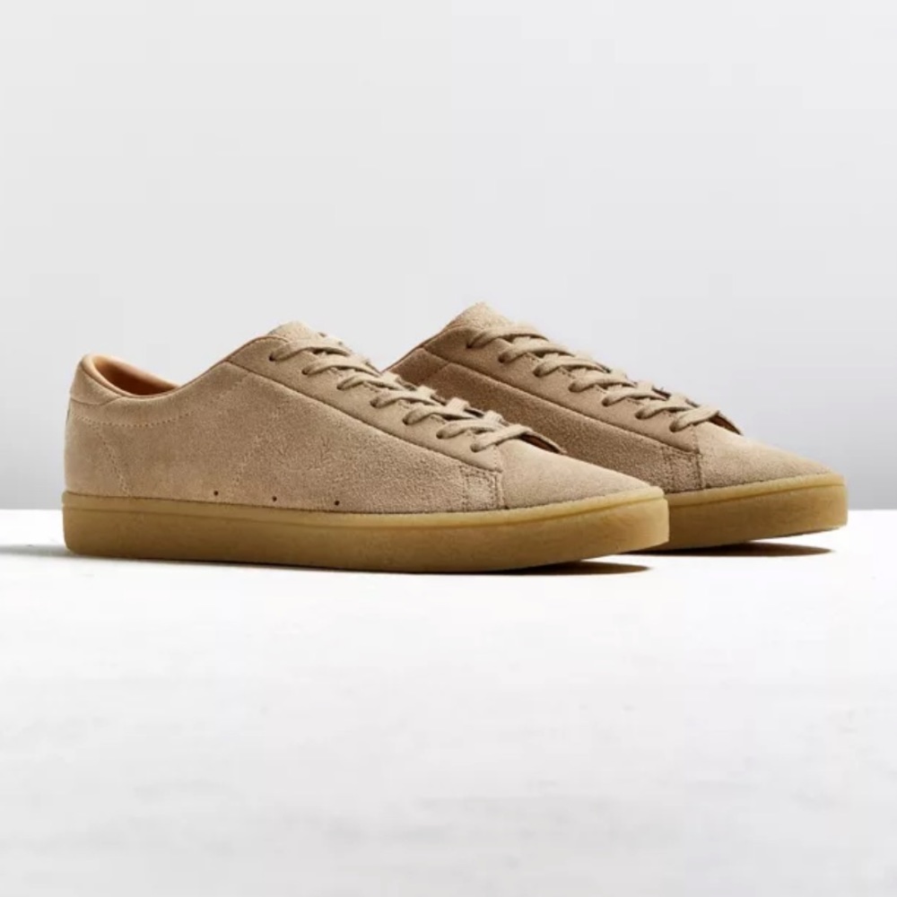 Fred Perry Spencer Suede Sneakers in Tan